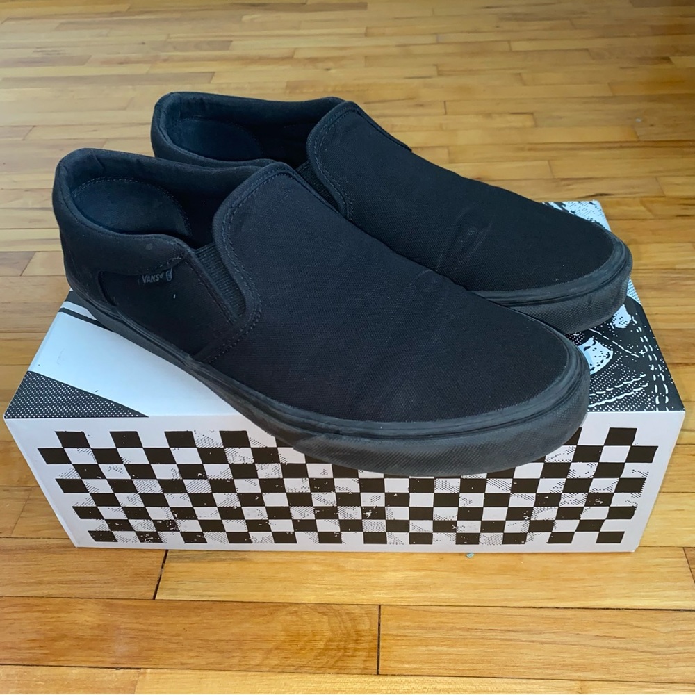 Vans Asher Slip-On Sneaker - Black